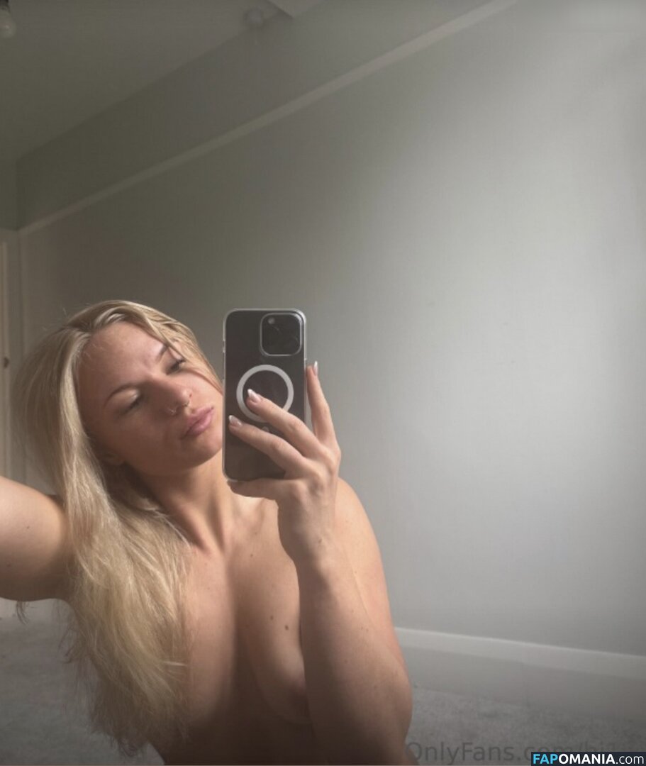 Hattie Çıplak OnlyFans  Sızdırılmış Fotoğraf #2