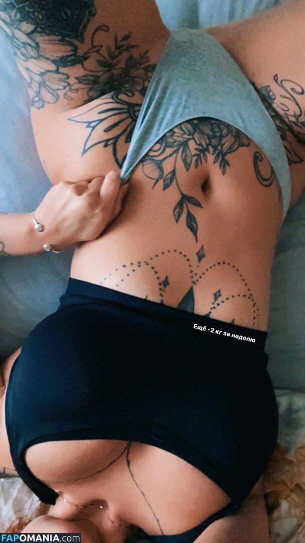 Hell Voron / Olga Voronina / hell_voron Çıplak OnlyFans  Sızdırılmış Fotoğraf #14