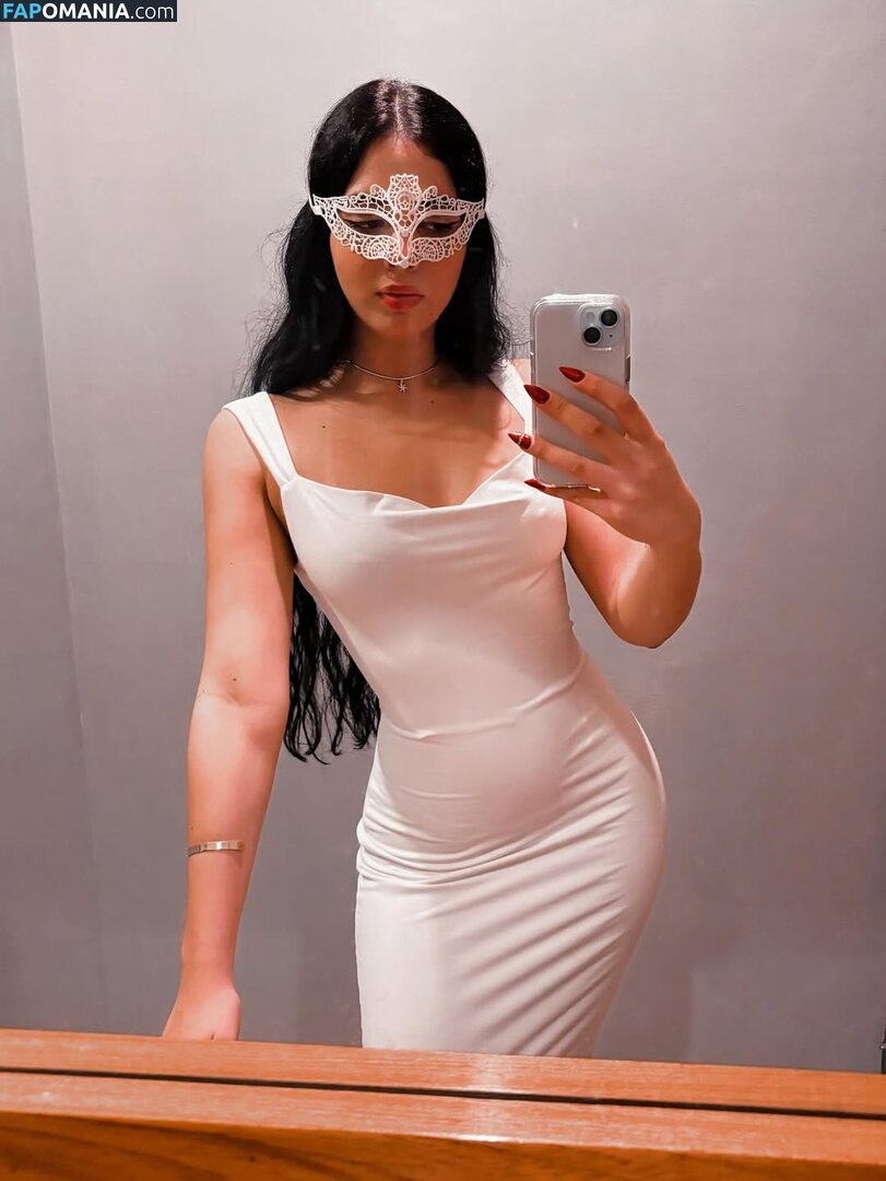 Hellen Eliane / dreamg1r1 / hellen_eliane Çıplak OnlyFans  Sızdırılmış Fotoğraf #1