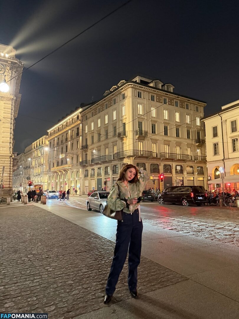 Huh Yunjin 허윤진 / LESSERAFIM / yunjin_lesserafims Çıplak OnlyFans  Sızdırılmış Fotoğraf #16