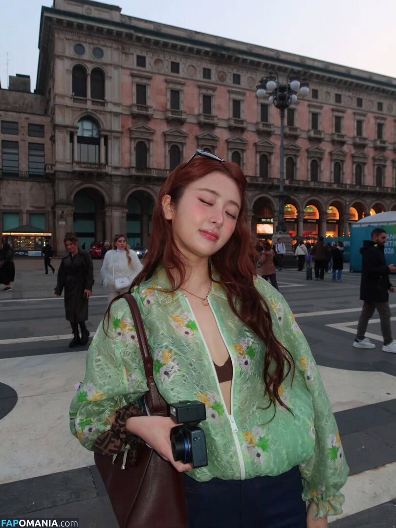 Huh Yunjin 허윤진 / LESSERAFIM / yunjin_lesserafims Çıplak OnlyFans  Sızdırılmış Fotoğraf #28