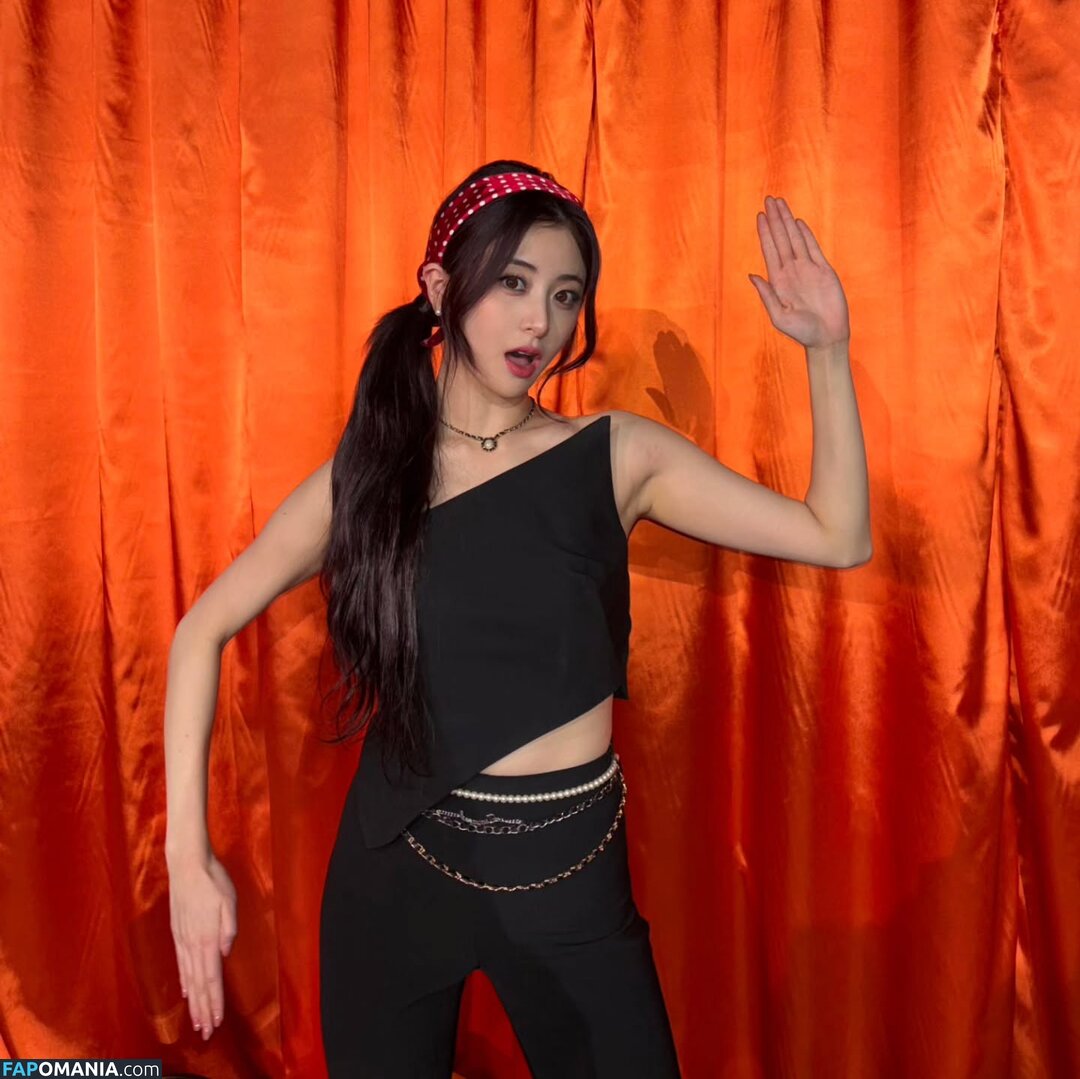 Huh Yunjin 허윤진 / LESSERAFIM / yunjin_lesserafims Çıplak OnlyFans  Sızdırılmış Fotoğraf #44