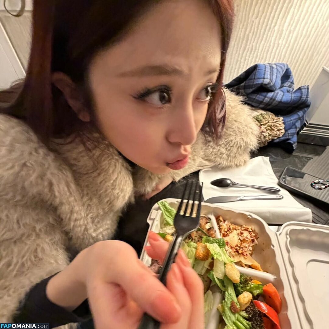 Huh Yunjin 허윤진 / LESSERAFIM / yunjin_lesserafims Çıplak OnlyFans  Sızdırılmış Fotoğraf #49