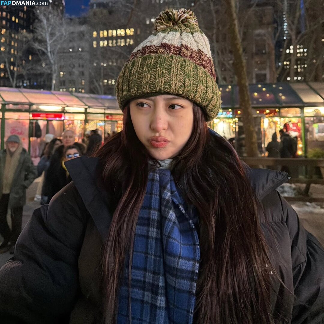 Huh Yunjin 허윤진 / LESSERAFIM / yunjin_lesserafims Çıplak OnlyFans  Sızdırılmış Fotoğraf #51