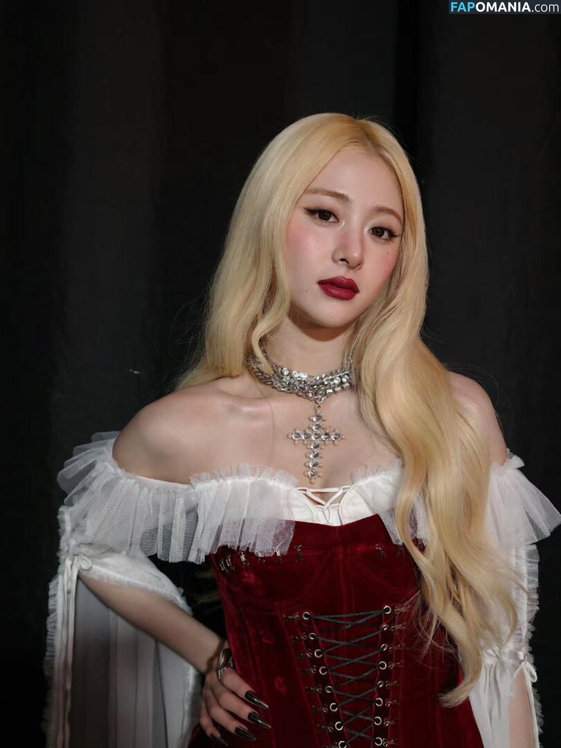 Huh Yunjin 허윤진 / LESSERAFIM / jenaissante Çıplak OnlyFans  Sızdırılmış Fotoğraf #58