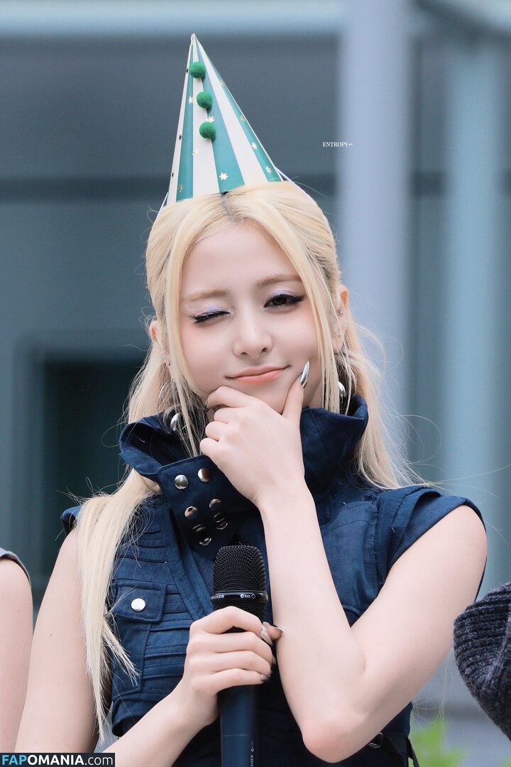 Huh Yunjin 허윤진 / LESSERAFIM / jenaissante Çıplak OnlyFans  Sızdırılmış Fotoğraf #79