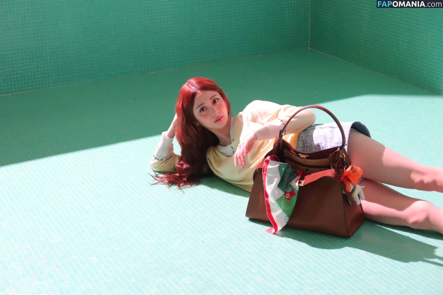 Huh Yunjin 허윤진 / LESSERAFIM / jenaissante Çıplak OnlyFans  Sızdırılmış Fotoğraf #99