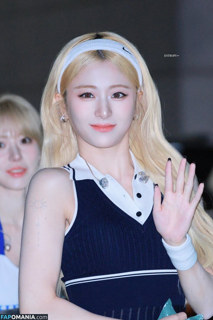 Huh Yunjin 허윤진 / LESSERAFIM / jenaissante Çıplak OnlyFans  Sızdırılmış Fotoğraf #106