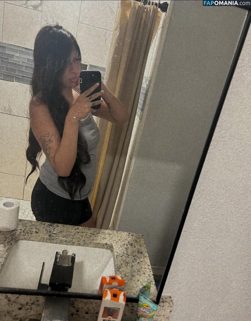 Nikki viera / daddychilll_69 / ickynicki956 Çıplak OnlyFans  Sızdırılmış Fotoğraf #1