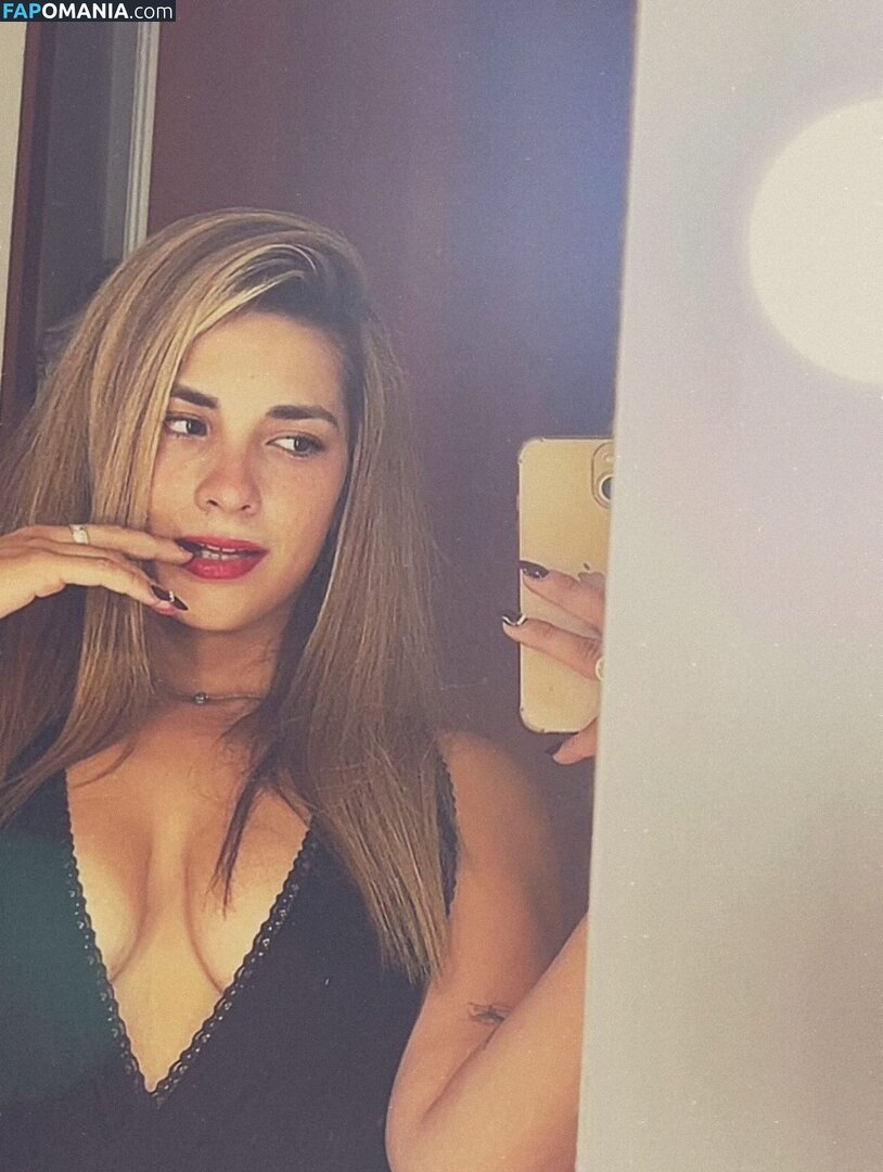 In And Out Uniform Çıplak OnlyFans  Sızdırılmış Fotoğraf #24
