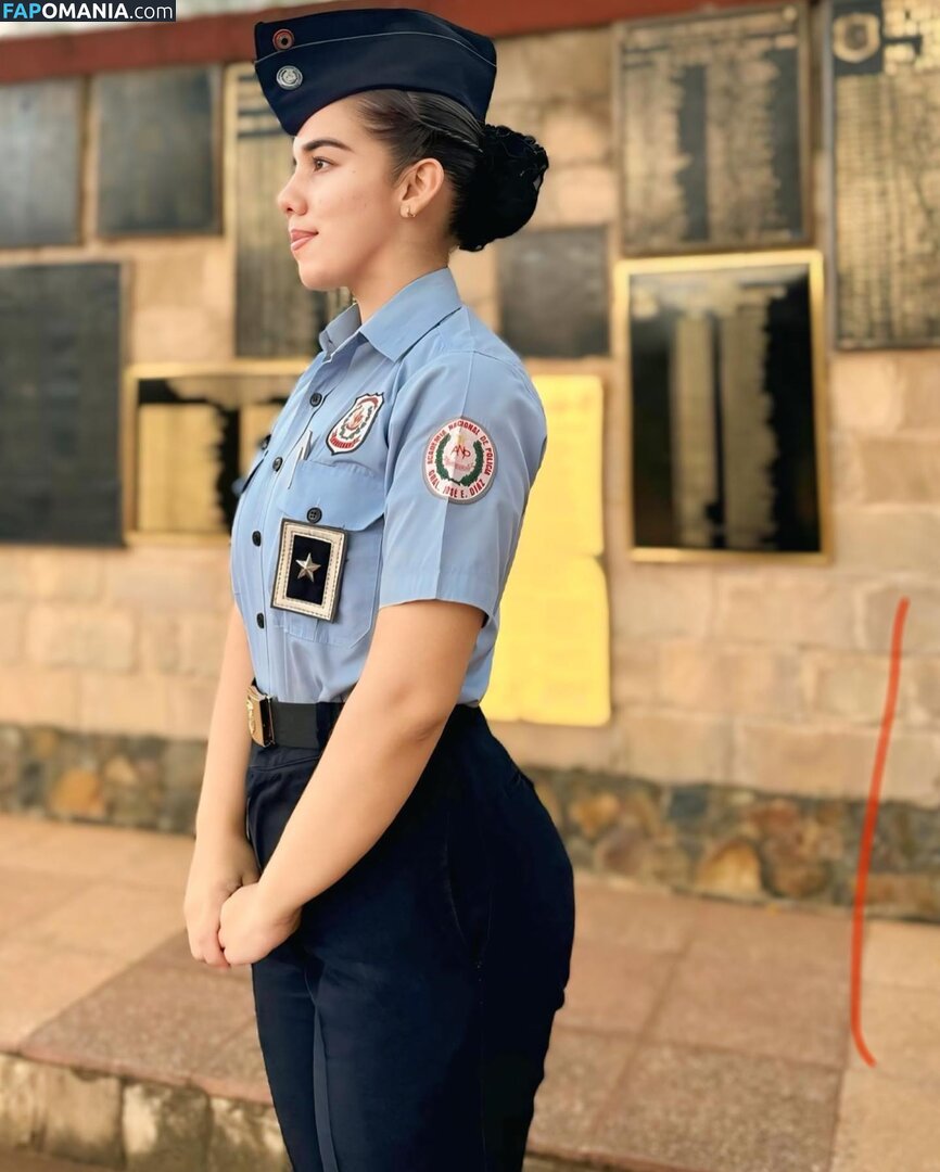 In And Out Uniform Çıplak OnlyFans  Sızdırılmış Fotoğraf #46