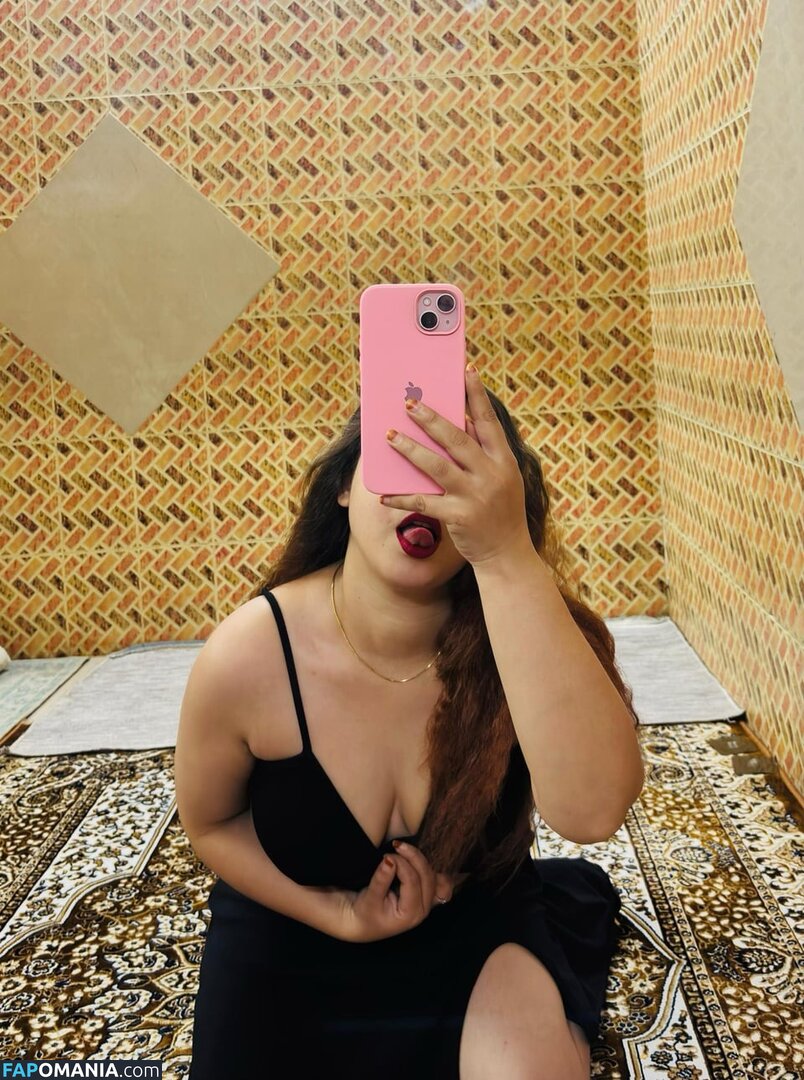 Indian Naughty Stuff / https: / justnaughtystuf / urvashi_apsaraa Çıplak OnlyFans  Sızdırılmış Fotoğraf #1