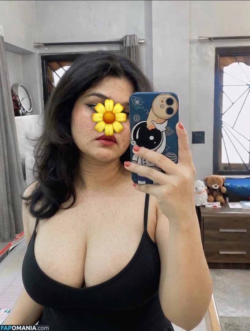 Indian Naughty Stuff / https: / justnaughtystuf / urvashi_apsaraa Çıplak OnlyFans  Sızdırılmış Fotoğraf #5