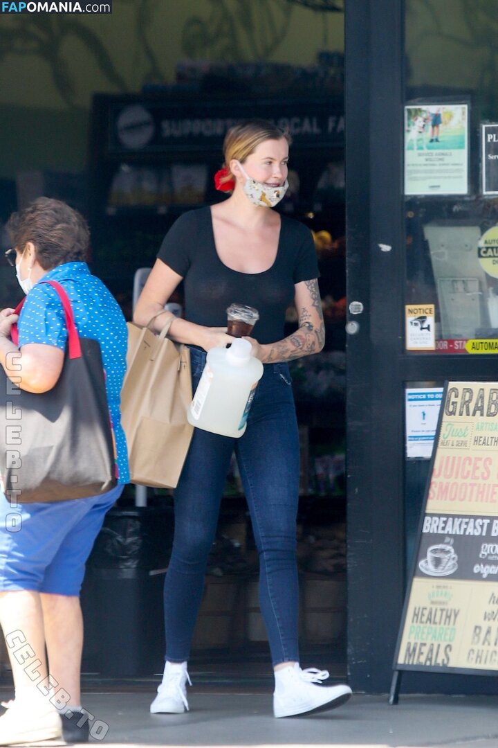 Ireland Baldwin / chloebaldwin... / irelandbasingerbaldwin / irelandirelandireland Çıplak OnlyFans  Sızdırılmış Fotoğraf #224