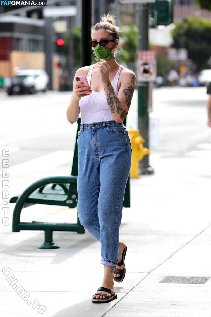 Ireland Baldwin / chloebaldwin... / irelandbasingerbaldwin / irelandirelandireland Çıplak OnlyFans  Sızdırılmış Fotoğraf #238