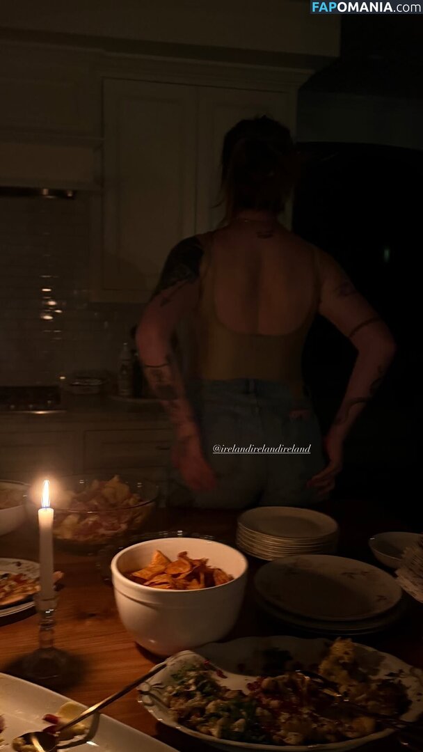 Ireland Baldwin / chloebaldwin... / irelandbasingerbaldwin / irelandirelandireland Çıplak OnlyFans  Sızdırılmış Fotoğraf #239