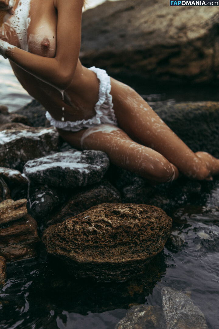 Irimooree Iri_Moore / https: / irimooree Çıplak OnlyFans  Sızdırılmış Fotoğraf #3