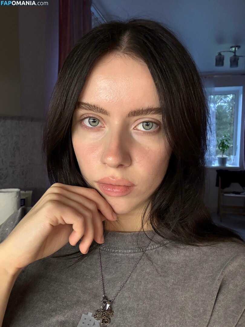 Irina Minkina / howeversnowy / rusian Billie eilish Çıplak OnlyFans  Sızdırılmış Fotoğraf #2