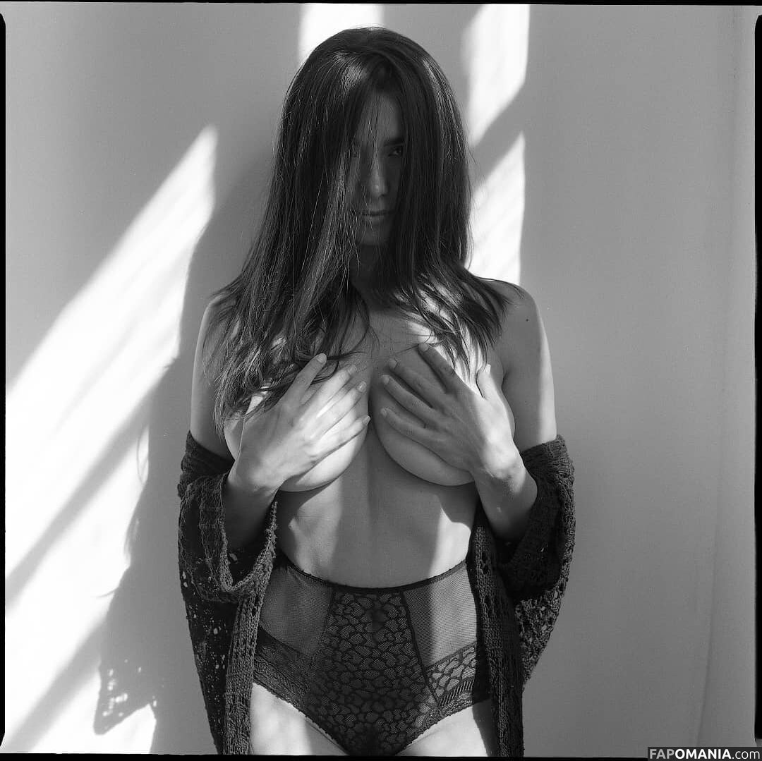 Irina Verina / irinassolo Çıplak OnlyFans  Sızdırılmış Fotoğraf #1