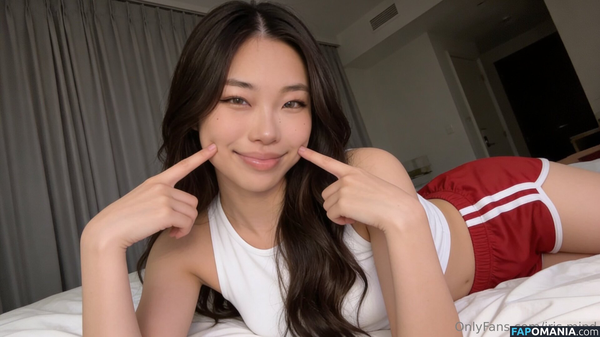 iris.mind / irismindmedia Çıplak OnlyFans  Sızdırılmış Fotoğraf #1