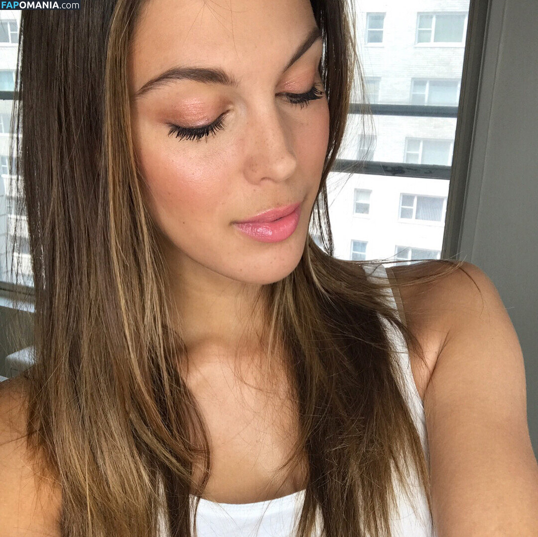 Iris Mittenaere / irismittenaere / summerxiris Çıplak OnlyFans  Sızdırılmış Fotoğraf #10