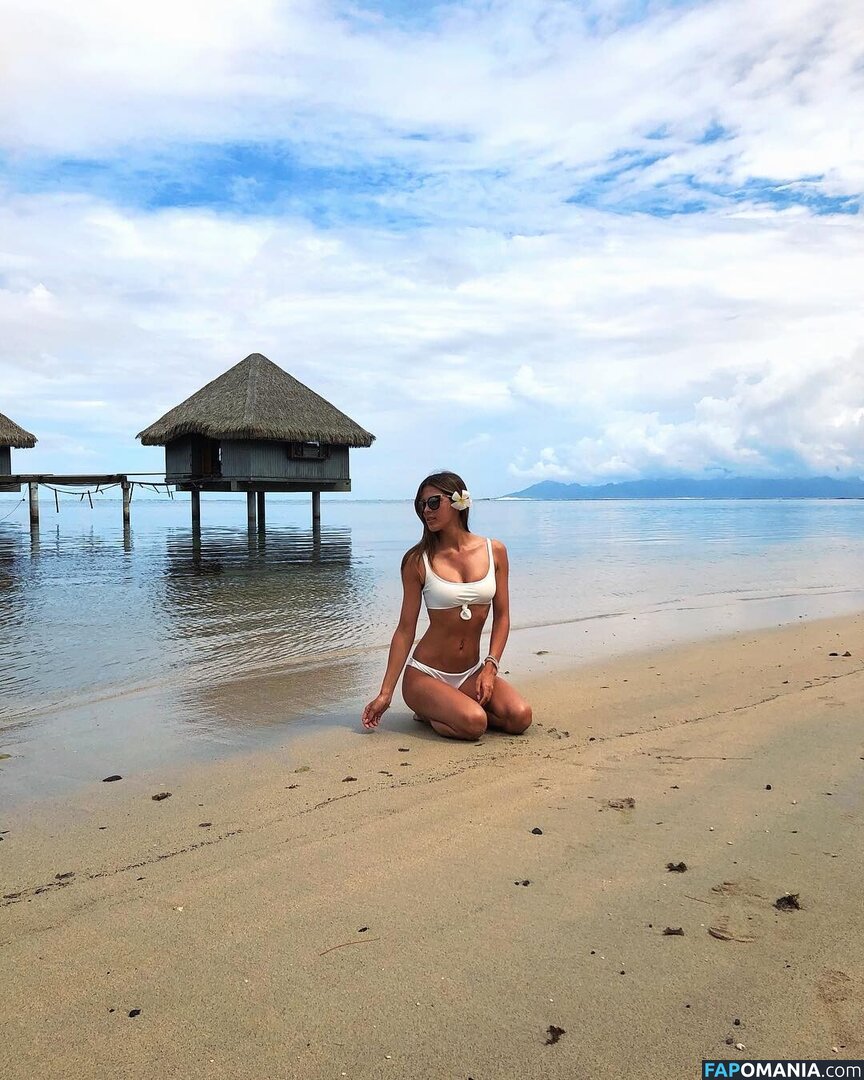 Iris Mittenaere / irismittenaere / summerxiris Çıplak OnlyFans  Sızdırılmış Fotoğraf #27