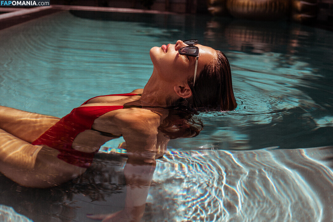 Iris Mittenaere / irismittenaere / summerxiris Çıplak OnlyFans  Sızdırılmış Fotoğraf #38