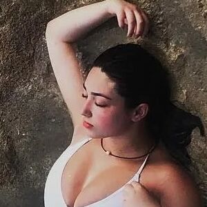 Isa Curry