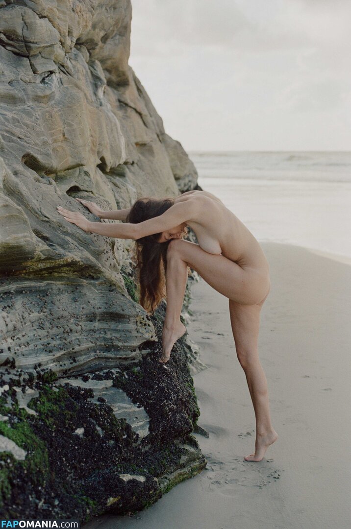 Isa Reda Çıplak OnlyFans  Sızdırılmış Fotoğraf #19