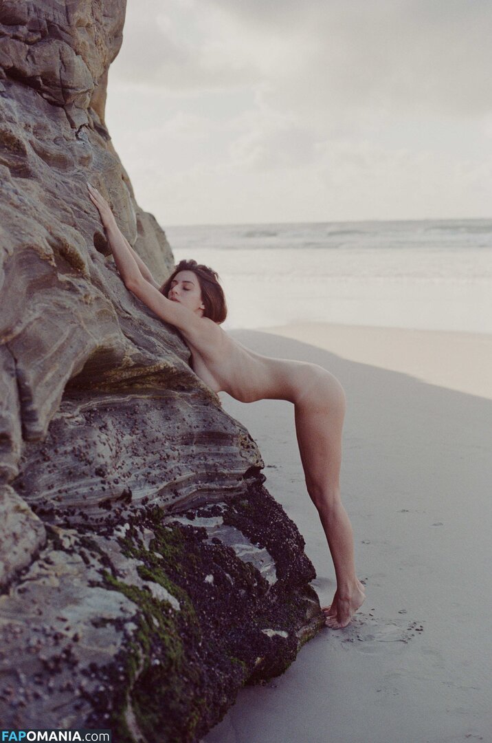 Isa Reda Çıplak OnlyFans  Sızdırılmış Fotoğraf #23