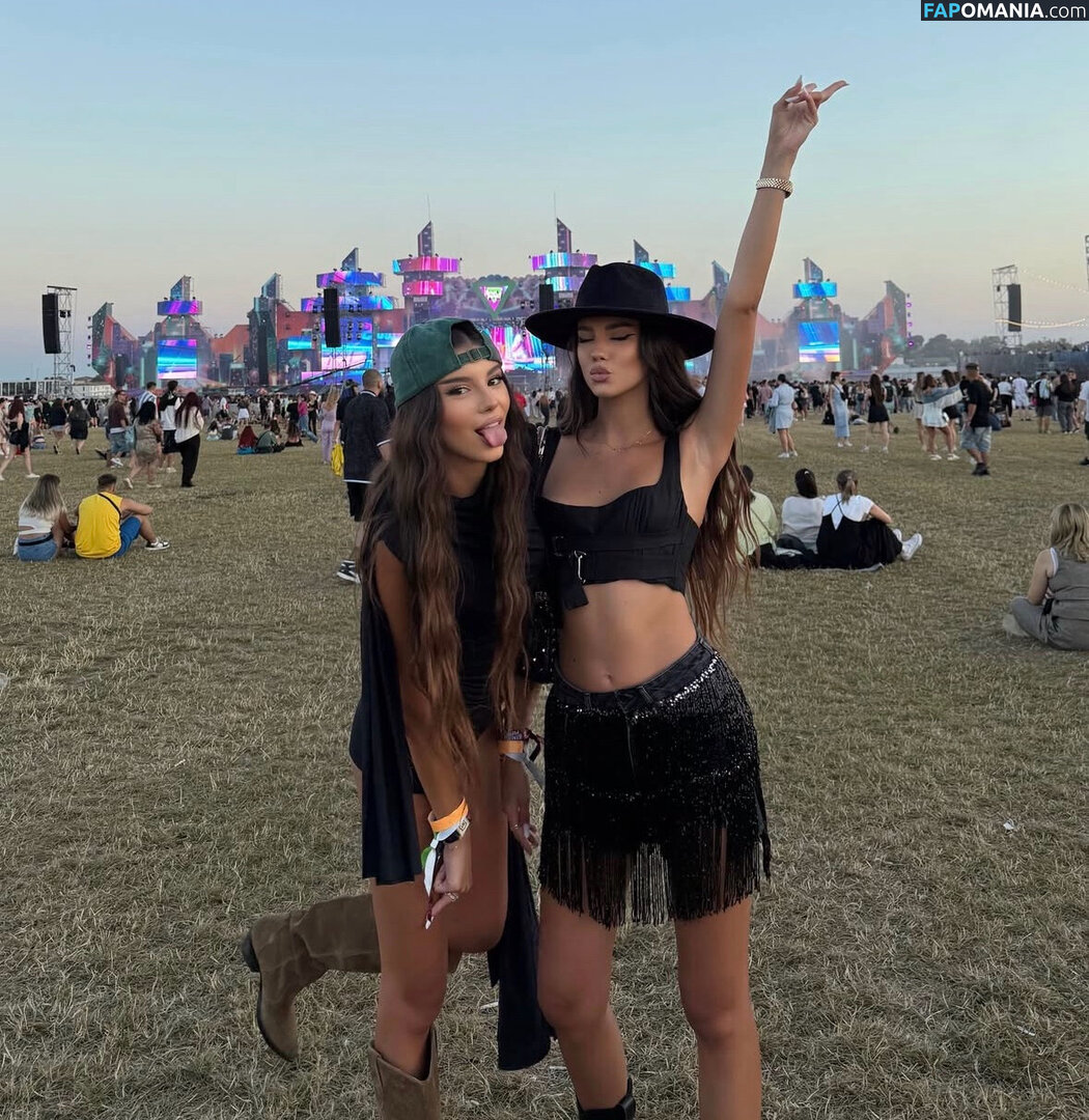 Carla_anghel_ / Isabel_anghel Çıplak OnlyFans  Sızdırılmış Fotoğraf #20