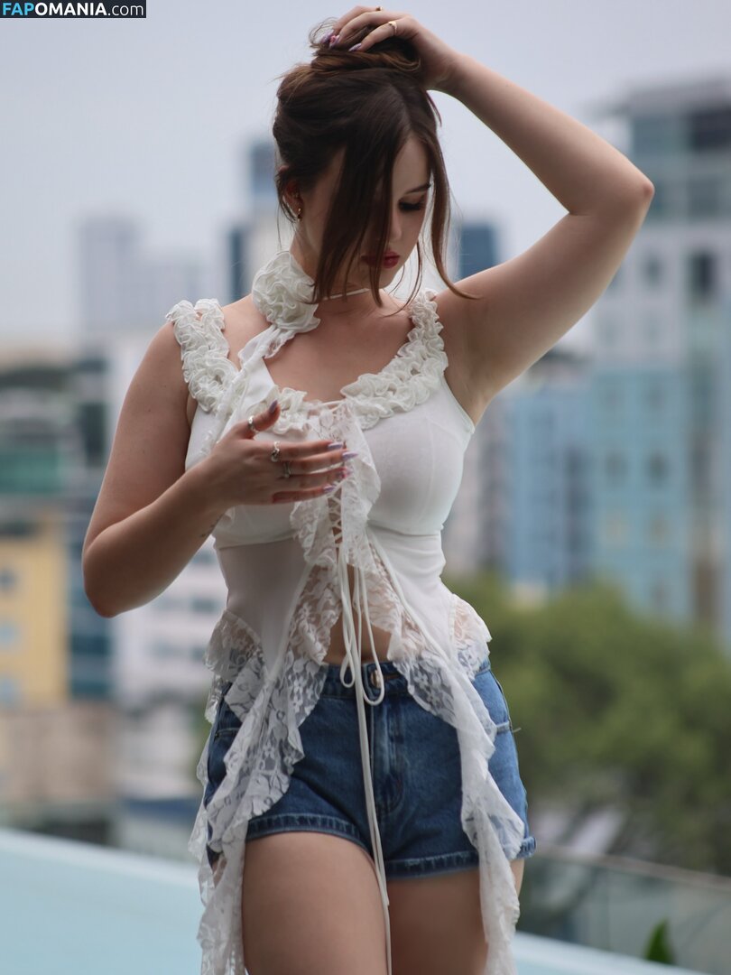 Isabella Ardley / isabella.110022 Çıplak OnlyFans  Sızdırılmış Fotoğraf #3