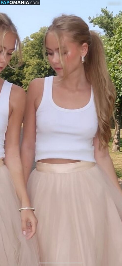 Iza and Elle Çıplak OnlyFans  Sızdırılmış Fotoğraf #5