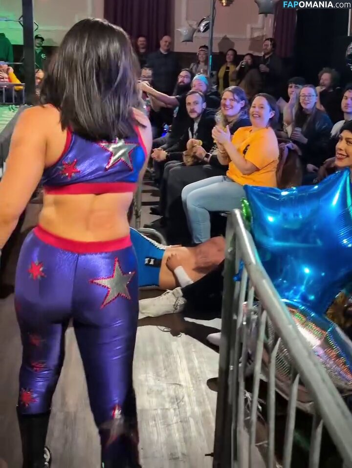 Izzy Moreno  / Izzy Moreno / ItsIzzyMania / itsizzymania Çıplak OnlyFans  Sızdırılmış Fotoğraf #7