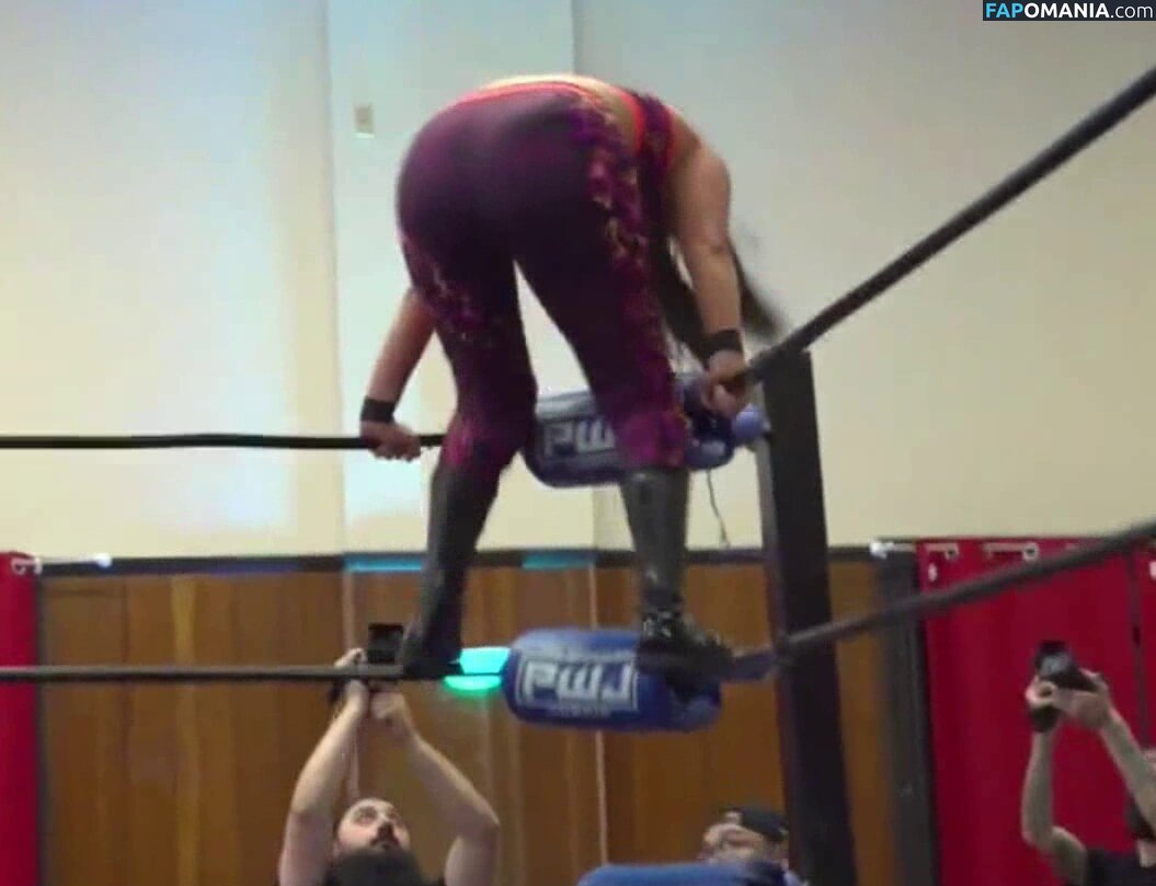 ItsIzzyMania / Izzy Moreno / WWYTWrestling Çıplak OnlyFans  Sızdırılmış Fotoğraf #57
