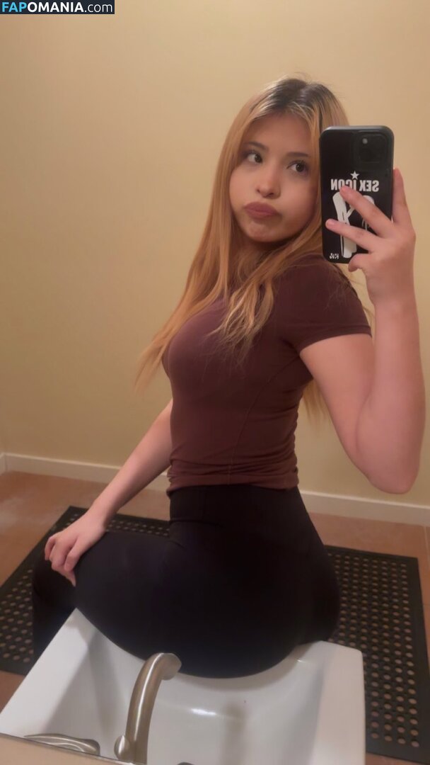 Izzy Rivas / imlizarey / izz1.r Çıplak OnlyFans  Sızdırılmış Fotoğraf #6