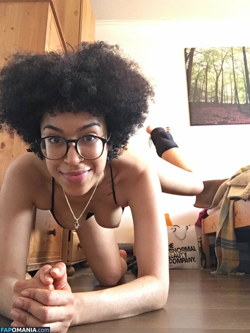 Jade Ogugua Çıplak OnlyFans  Sızdırılmış Fotoğraf #6