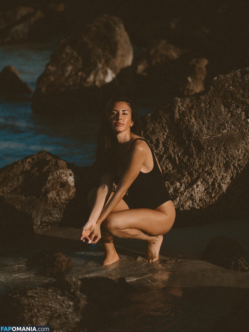 Jana Azizi / jana_azizi Çıplak OnlyFans  Sızdırılmış Fotoğraf #3