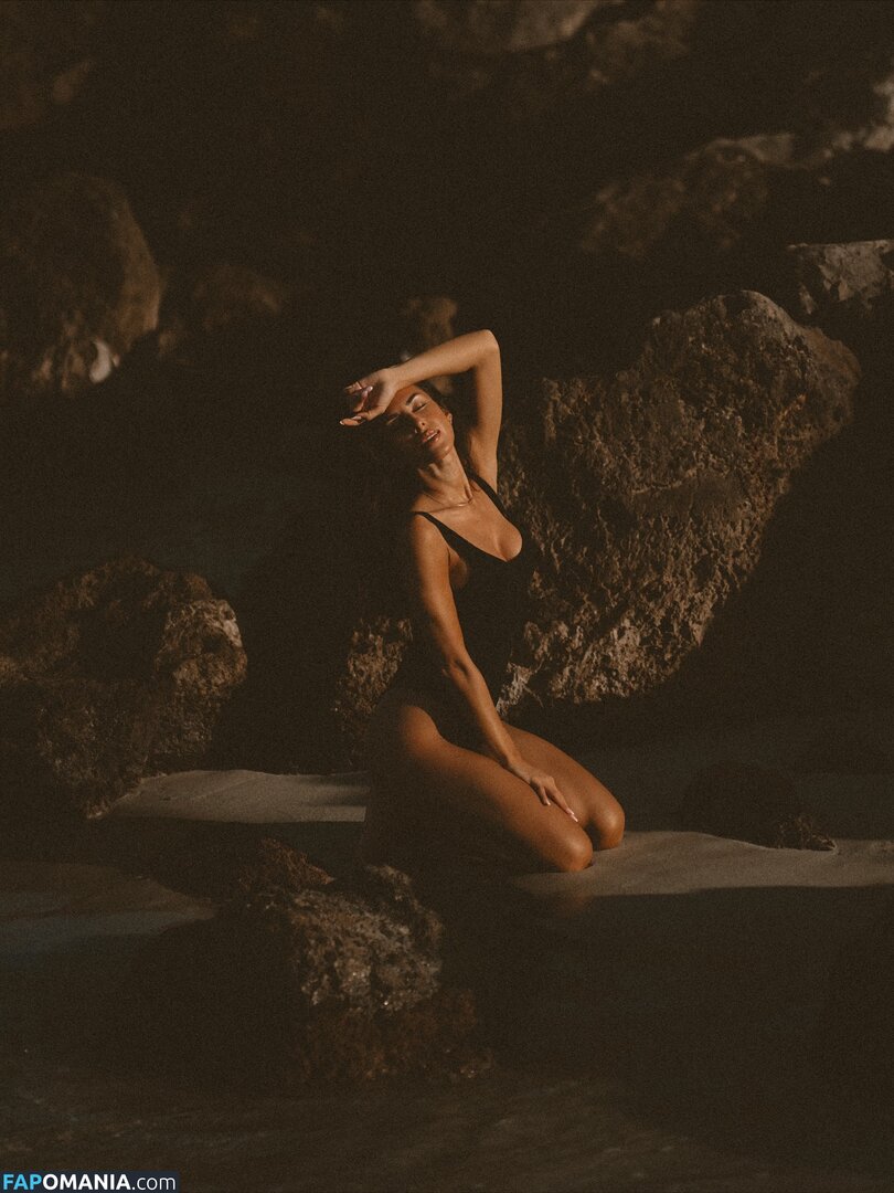 Jana Azizi / jana_azizi Çıplak OnlyFans  Sızdırılmış Fotoğraf #7