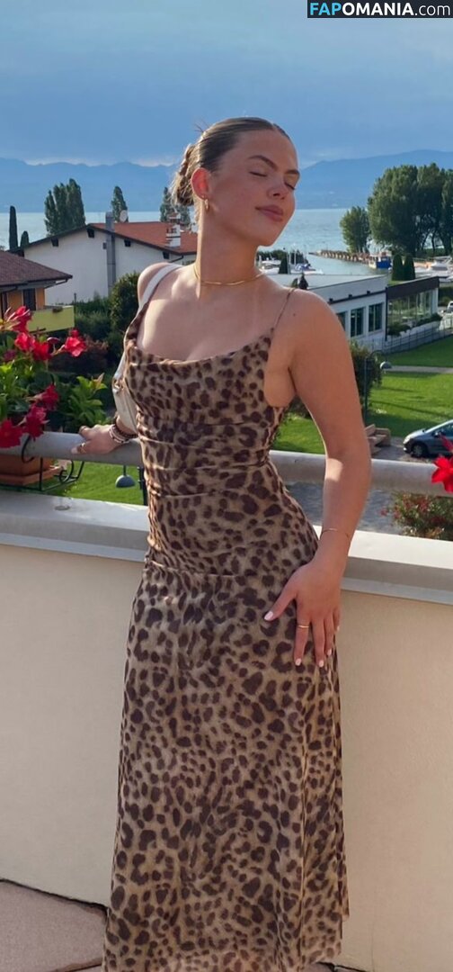 Jelle Karbstein / Jellefeline / jelenajensen Çıplak OnlyFans  Sızdırılmış Fotoğraf #179