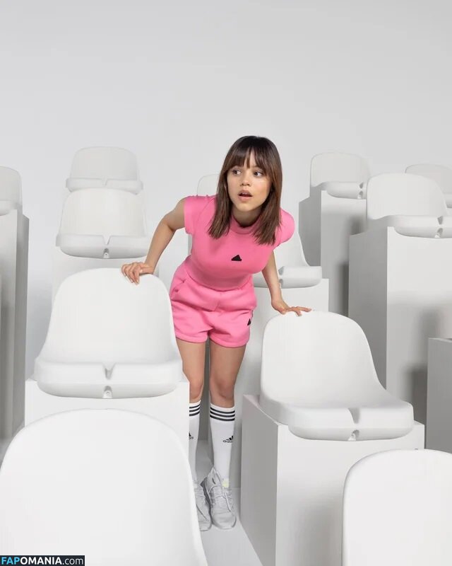 Jenna Ortega / Page / jennaortega Çıplak OnlyFans  Sızdırılmış Fotoğraf #53