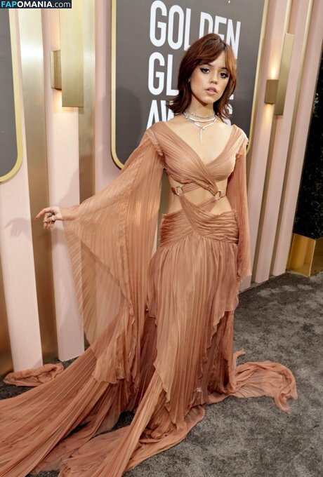 Jenna Ortega / Page / jennaortega Çıplak OnlyFans  Sızdırılmış Fotoğraf #67