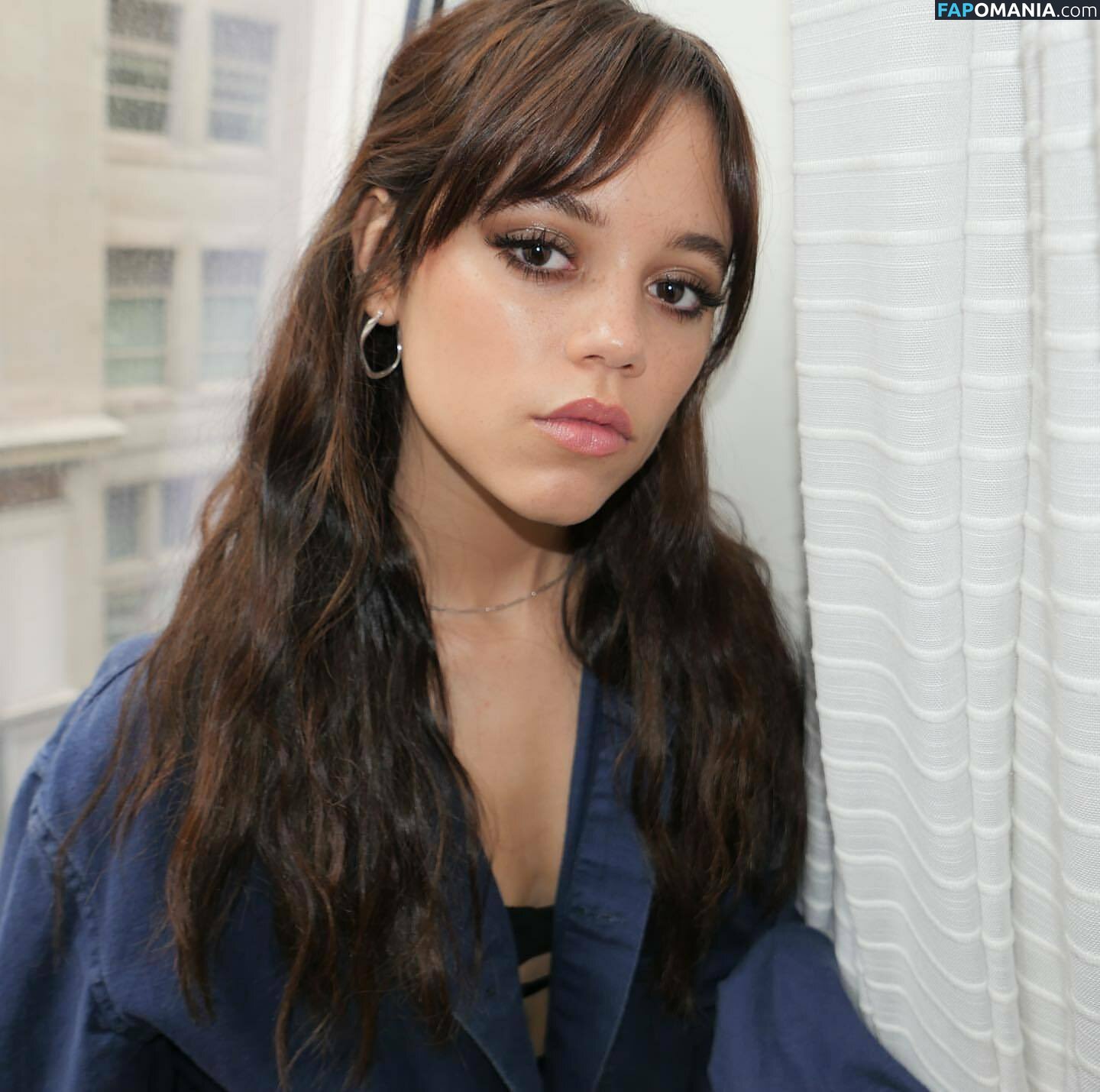 Jenna Ortega / Page / jennaortega Çıplak OnlyFans  Sızdırılmış Fotoğraf #86