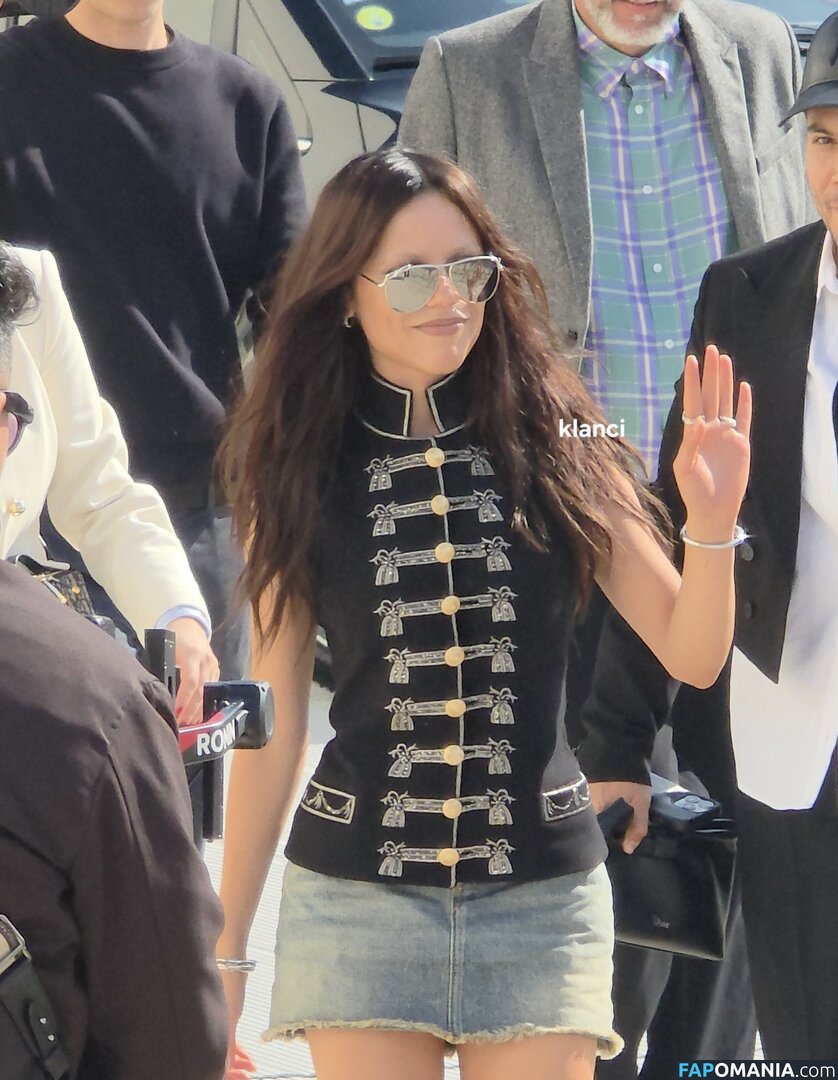 Jenna Ortega / Page / jennaortega Çıplak OnlyFans  Sızdırılmış Fotoğraf #1632