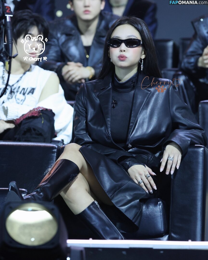 Blackpink / Jennie | BLΛƆKPIИK / jennierubyjane / sheflieshigh Çıplak OnlyFans  Sızdırılmış Fotoğraf #480