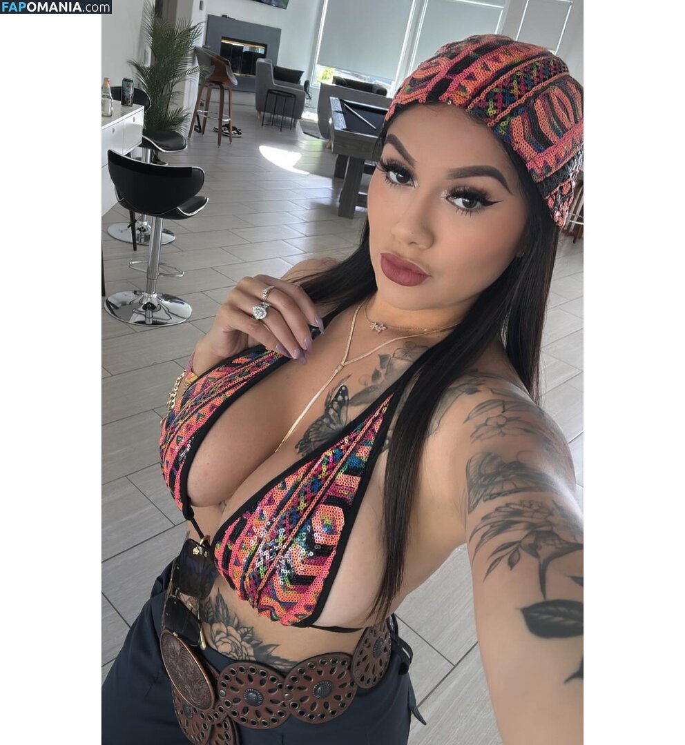 Jessica Elliott / Jessica Estrada / https: / jesslilyelliott / pinky_von_tease / pinkyvont Çıplak OnlyFans  Sızdırılmış Fotoğraf #1