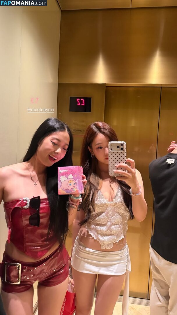 AGirlAndAGame / Jessica / jessicahkim / jessicanigri / kaburbank Çıplak OnlyFans  Sızdırılmış Fotoğraf #949