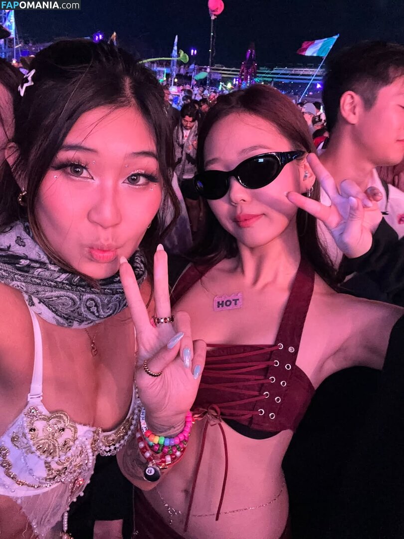 AGirlAndAGame / Jessica / jessicahkim / jessicanigri / kaburbank Çıplak OnlyFans  Sızdırılmış Fotoğraf #953