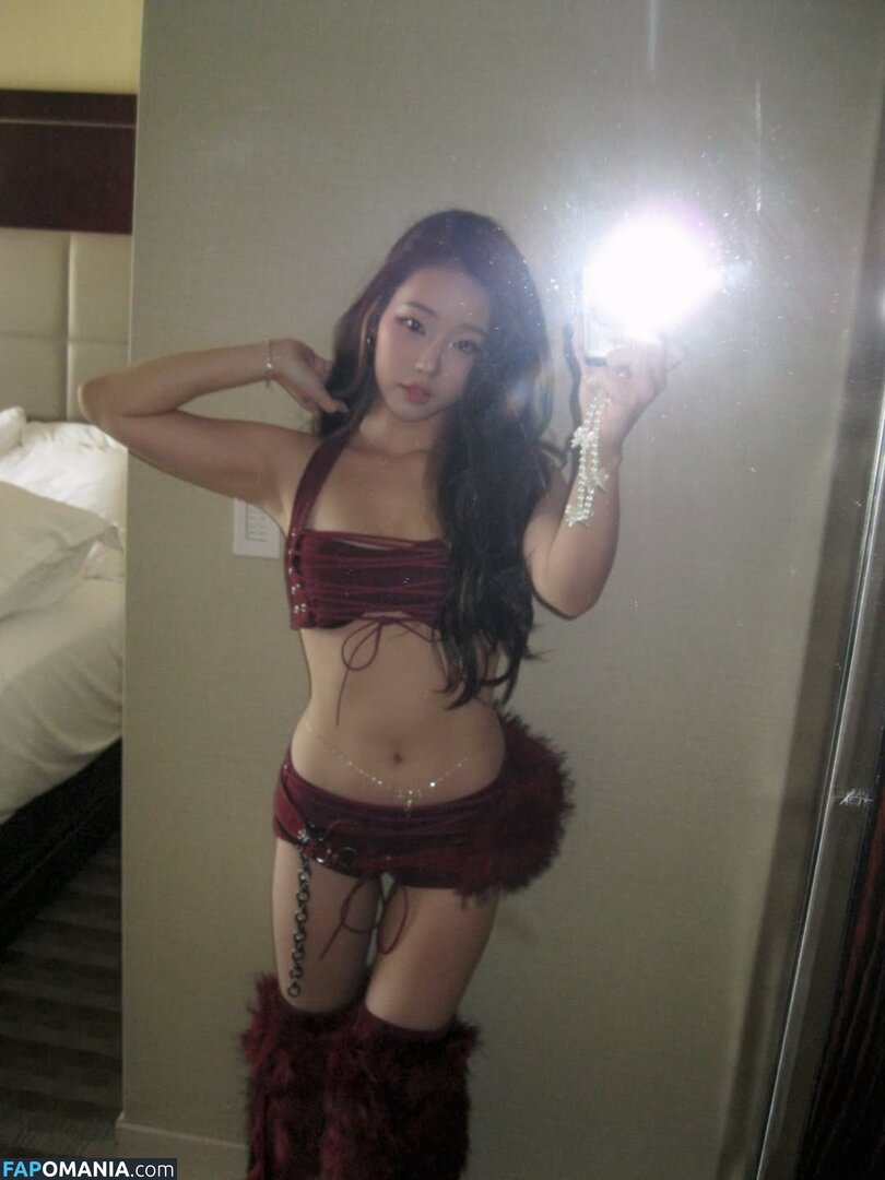 AGirlAndAGame / Jessica / jessicahkim / jessicanigri / kaburbank Çıplak OnlyFans  Sızdırılmış Fotoğraf #957