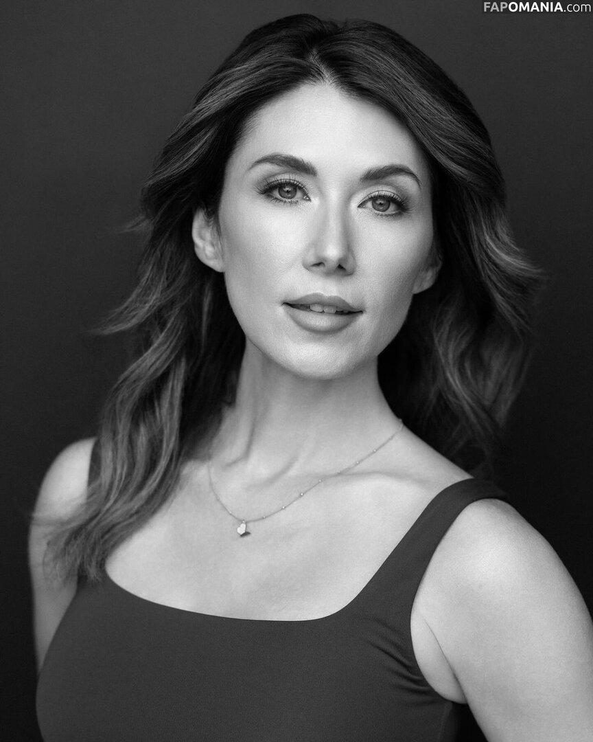 Jewel Staite / JewelStaite Çıplak OnlyFans  Sızdırılmış Fotoğraf #322